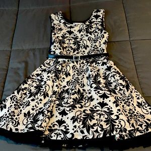 MY FAVORITE STUNNING DRESS for GIRLS!!